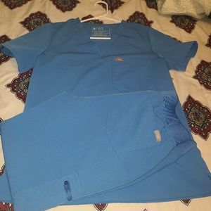 Womens scrubs